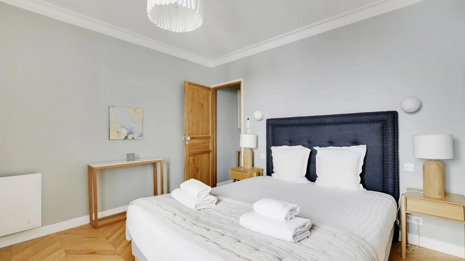 Pick A Flat'S Apartments In Montmartre - Rue Lepic Parigi Francia