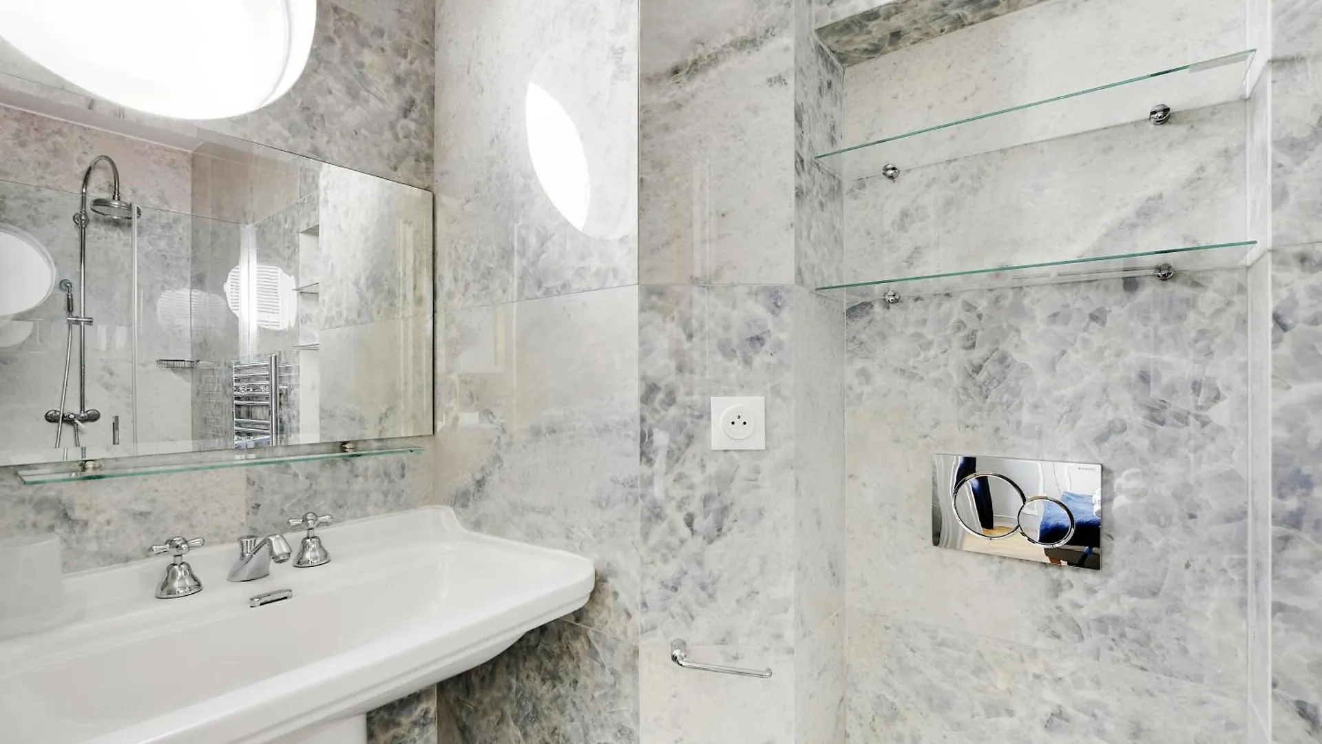 Pick A Flat'S Apartments In Montmartre - Rue Lepic Parigi 0*,